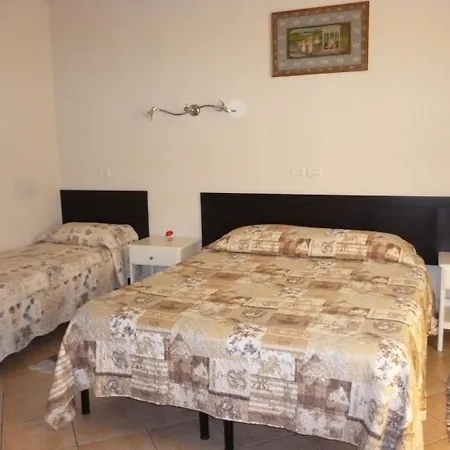 Lastra Bed & Car Hotell