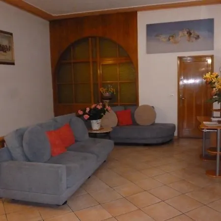 Hotell Lastra Bed & Car